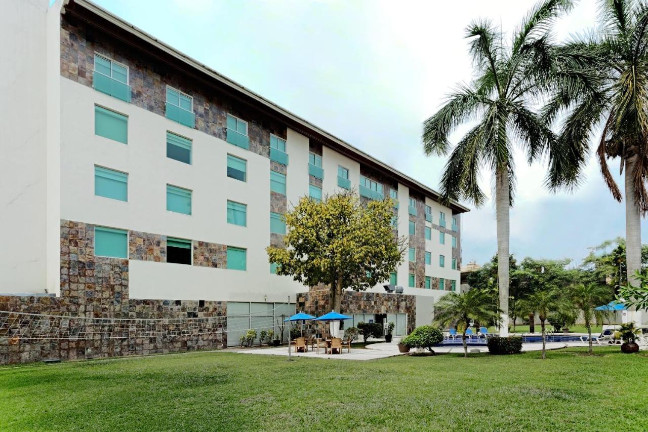 Holiday Inn Express Villahermosa By Ihg Exterior foto