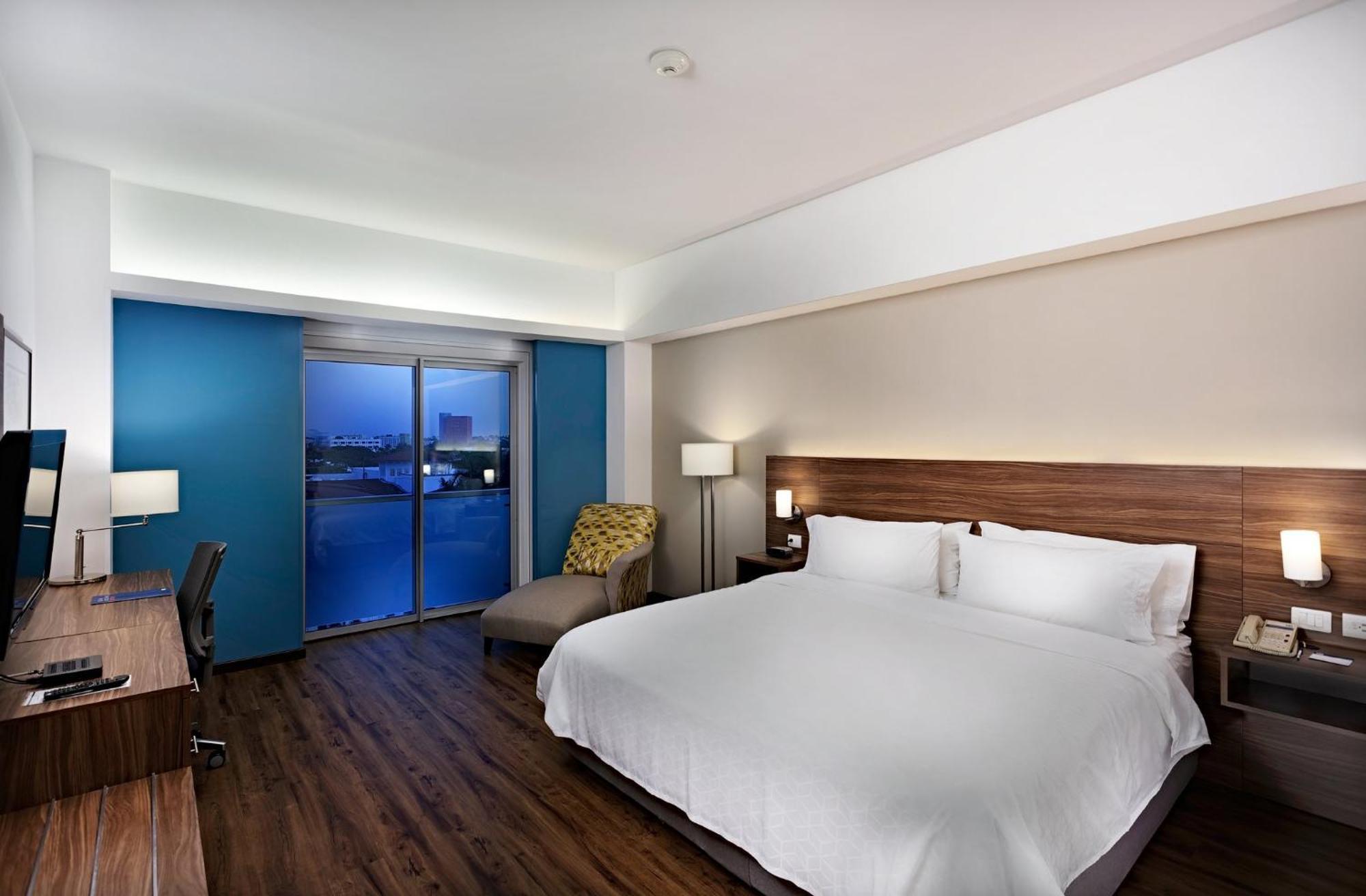 Holiday Inn Express Villahermosa By Ihg Exterior foto